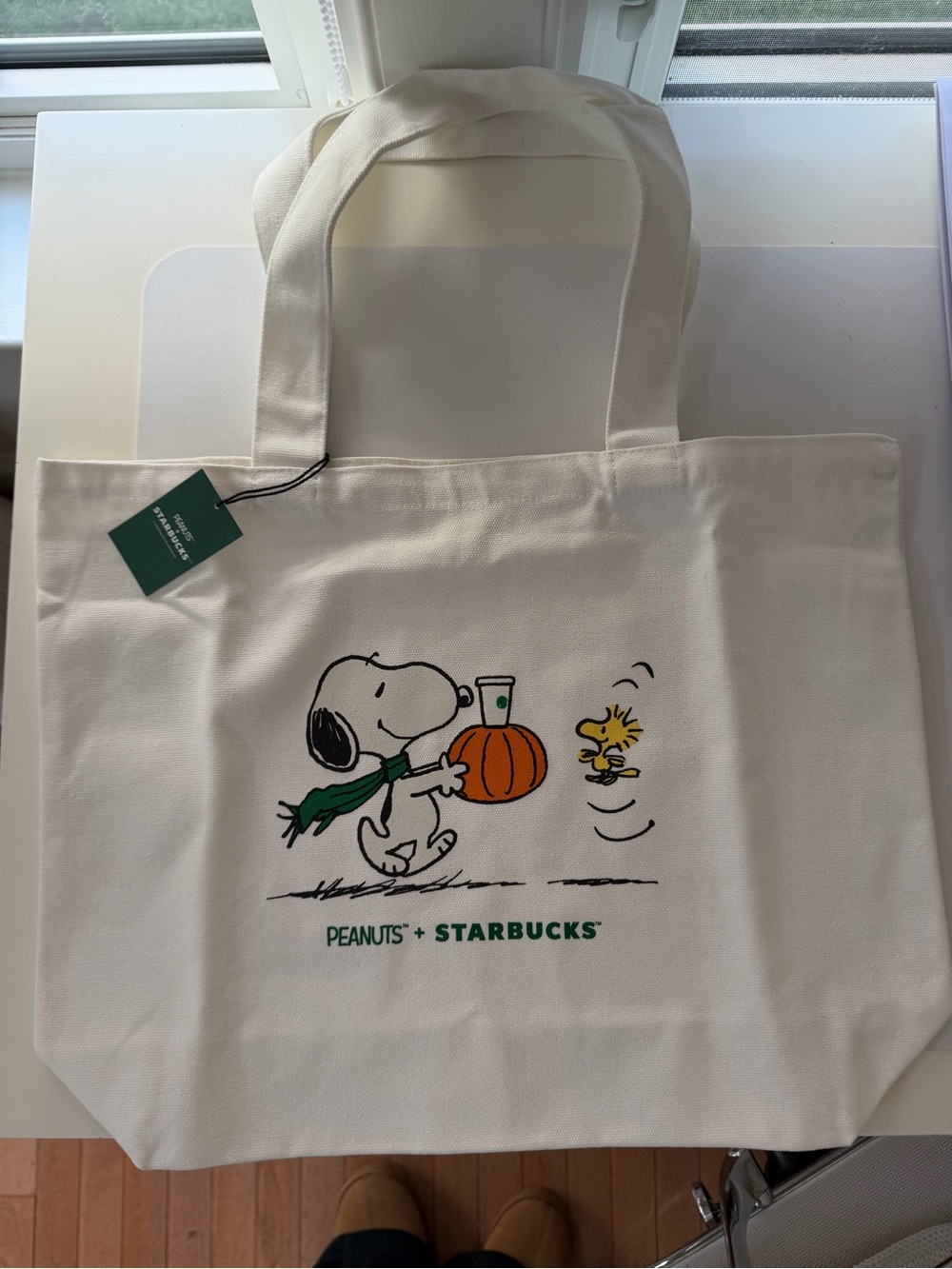 Starbucks & peanuts collab Cream Tote Bag with Snoopy Pumpkin and Green Accents